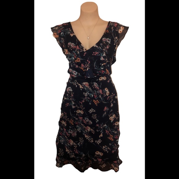✨Host Pick✨ FORCAST Blue floral dress - Picture 2 of 8